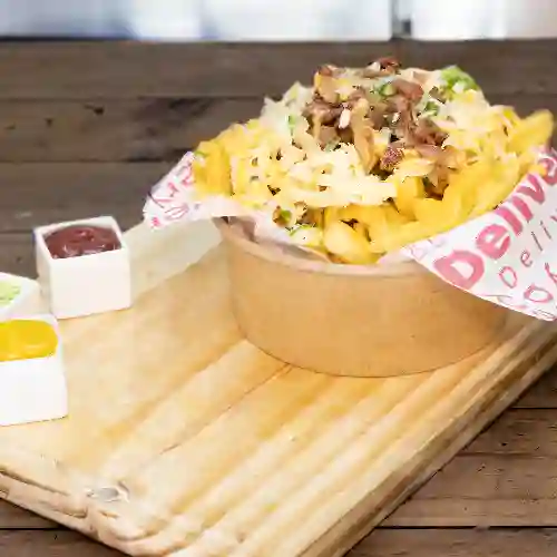 Papas Fritas Baston con Toppings
