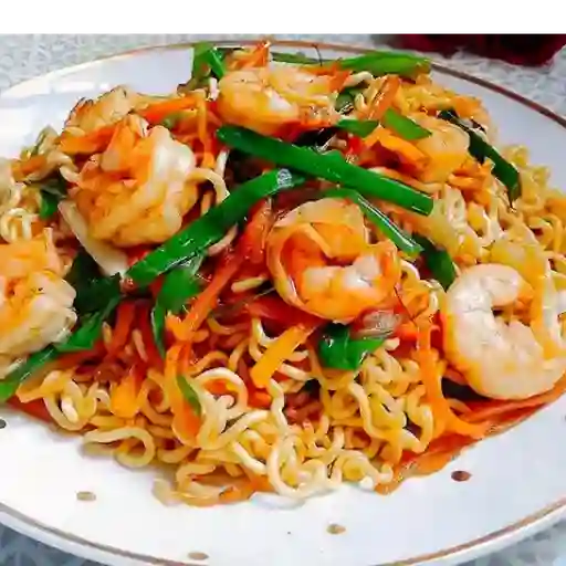 Chaumin con camarón