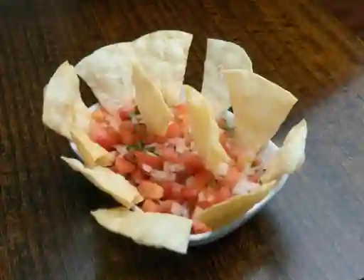 Totopos Con Pico De Gallo