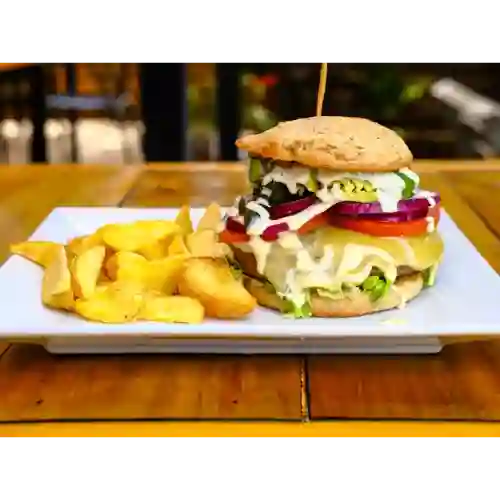 Clásica + Papas Rusticas