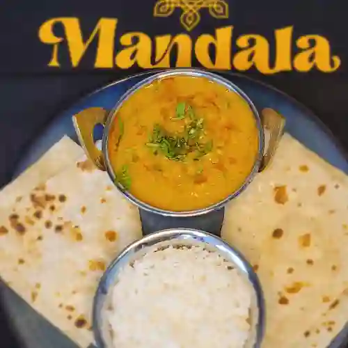 Combo Dal Tadka con Arroz y Pan.