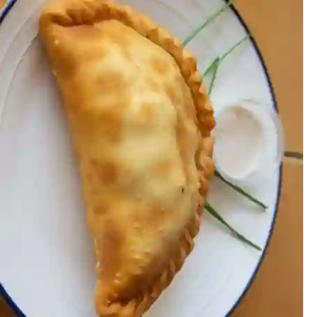 Empanada Marisco Queso 20 Cm