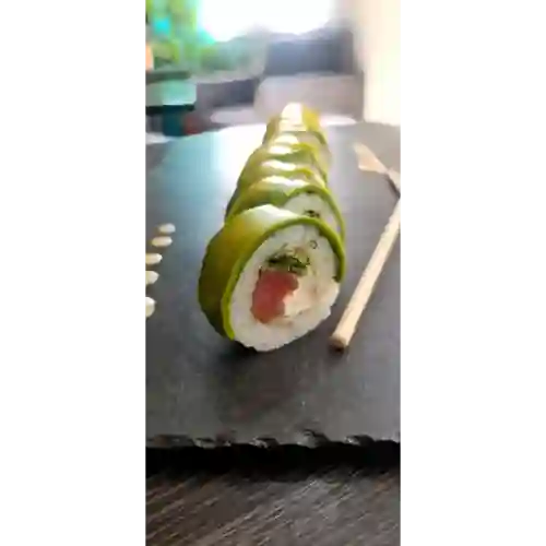 Atun Avocado Roll