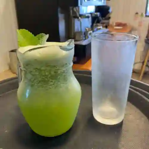Jugo Manzana y Naranja