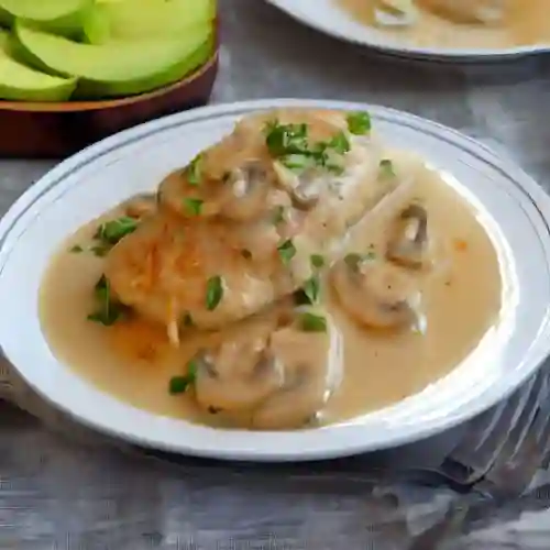 Reineta en Salsa de Champiñon