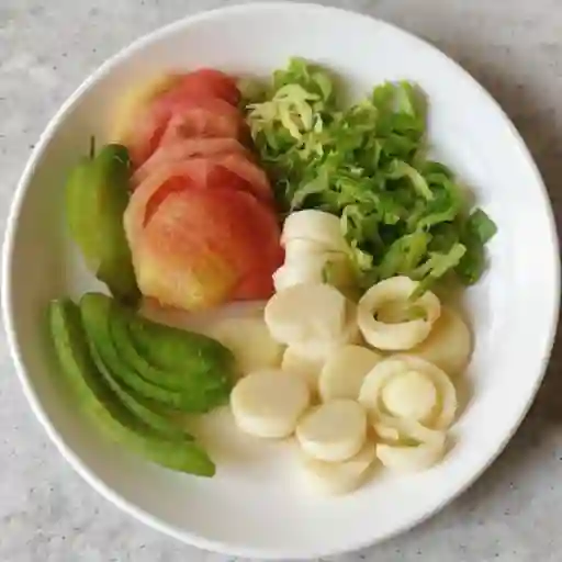 Ensalada palmito, jamón, palta, esparrag