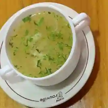 Consomé con Huevo