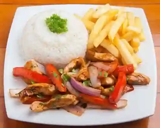 Pollo Saltado (Colacion)
