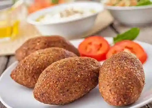 Plato de Kubbeh Frito Veggie