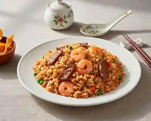 Carne Camaron con Arroz Chaufán
