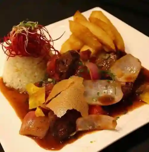 Lomo Saltado