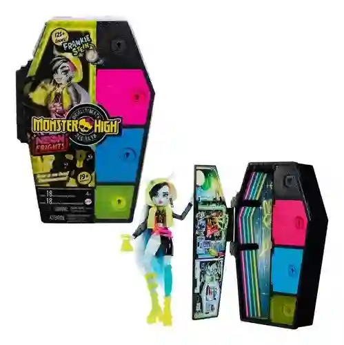 Monster High Muñeca Skulltimates Secrets Sustos - HNF79