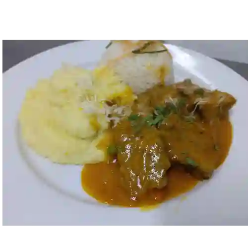 Mechada Asada Casera