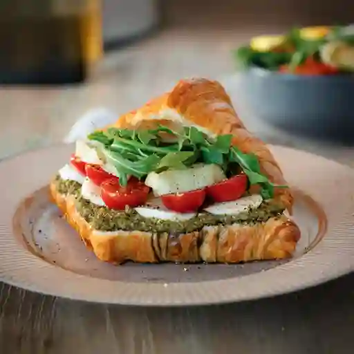 Croissant Caprese