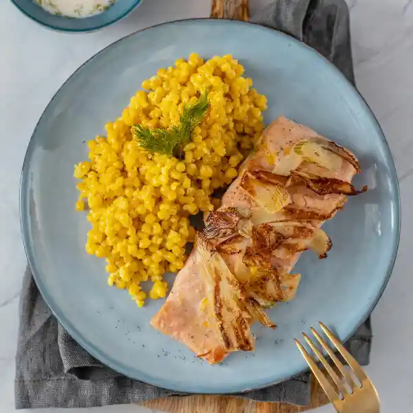 Filete de Salmón Con Cremoso de Couscous