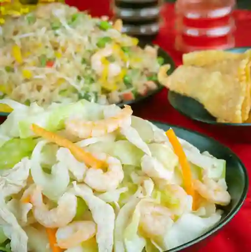 Chop Suey con Pollo y Camarón