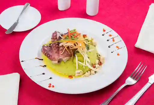 Pulpo a la Parrila con Pure de Habas