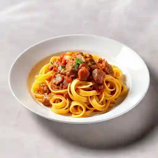 Fetucinni con Salsa Boloñesa