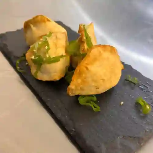 (6 Un) Gyozas de Pollo