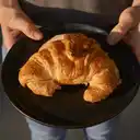 Croissant con Jamón y Queso