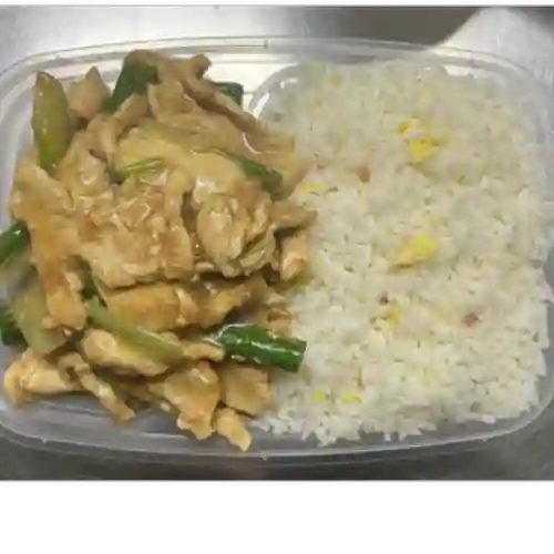Pollo mongoliana con arroz