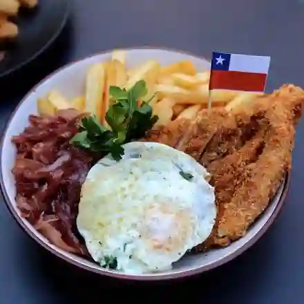 Promo a Lo Pobre y 1 Cerveza