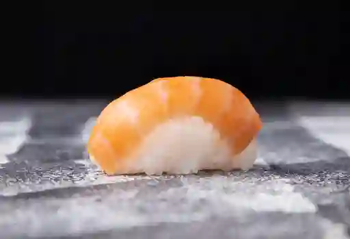 Nigiri de salmón