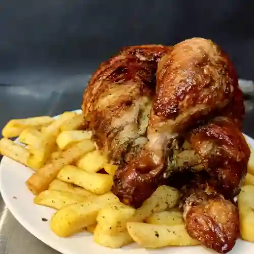 1/2 Pollo + Papas Fritas