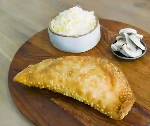Empanada Champiñón Queso Grande