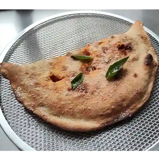 Calzone hot honey roni