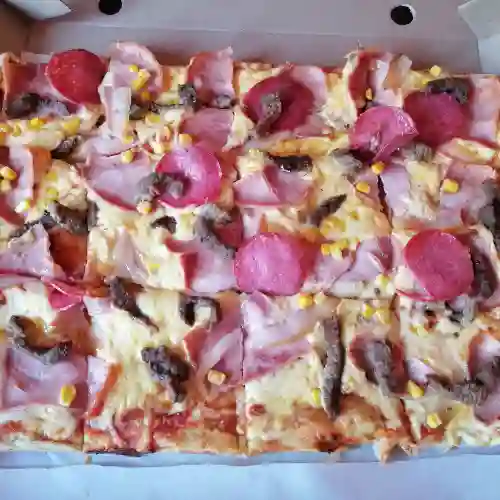 Pizza la Reina Xl