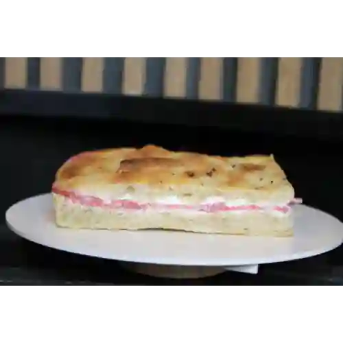 Focaccia Salame