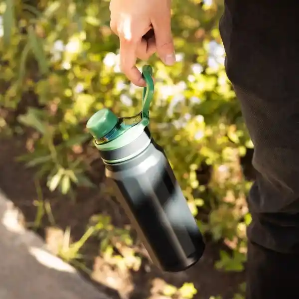 Botella Agua de Metal 670 mL Casaideas