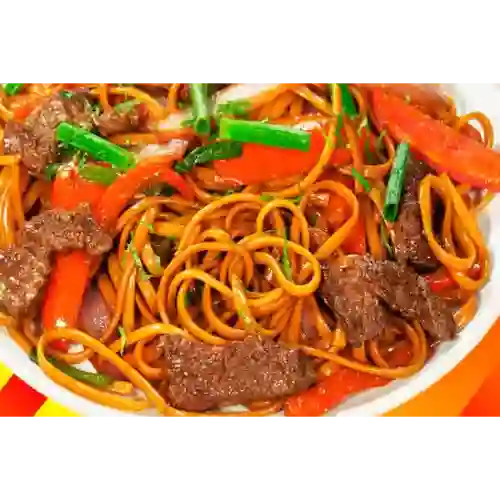 Spaghetti Saltado de Carne