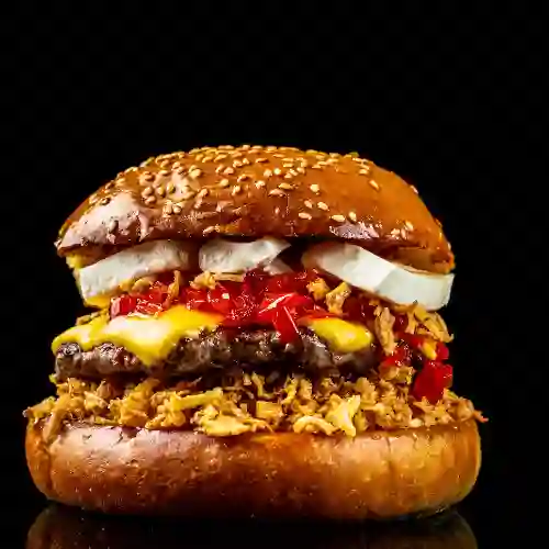 Cayenne Burger + Papas Fritas