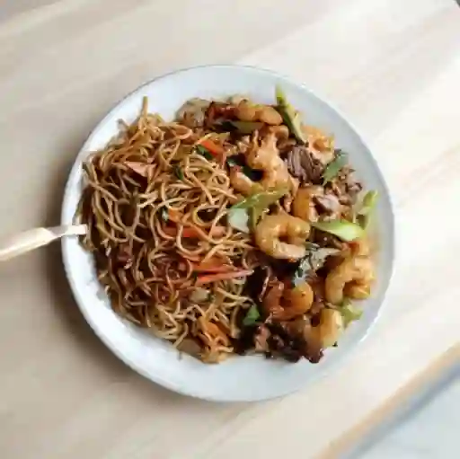 Chow Mein Especial