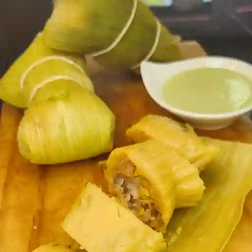 Hallaquitas de chicharrón (3)