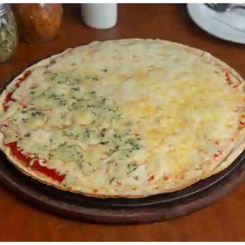 Pizza 4 Quesos