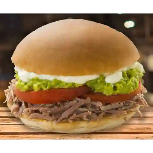 Sandwich Mechada 150 gr + Papas Gratis
