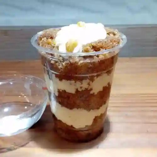 Torta en Vaso Zanahoria Nuez 12oz