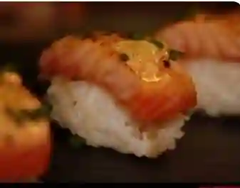 Sashimi de Salmón Flameado