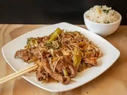 Chapsui de Carne, Arroz Chaufan