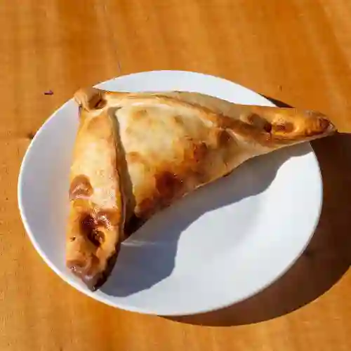 Empanada de Pollo Queso