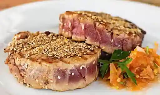 Atún en Su Punto con Salsa Al Limón