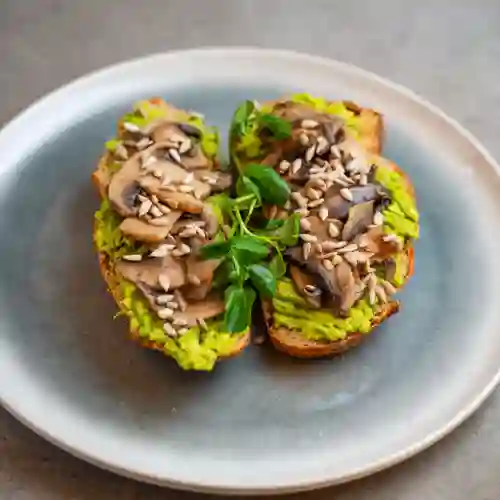 Tostada Palta Champiñon