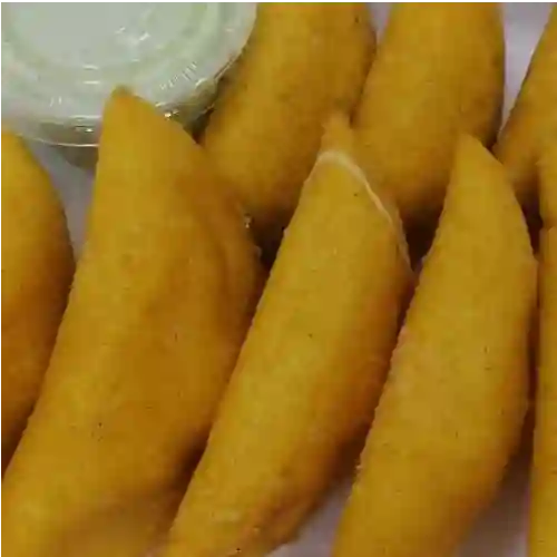 Empanadas de Maiz Rellena Molida Papita