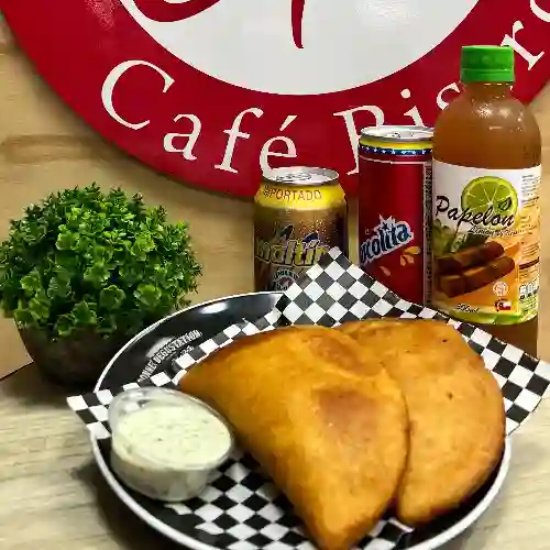 Empanada Frita Dominó