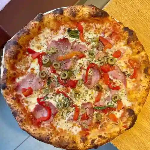 Pizza Jamon y Pimenton