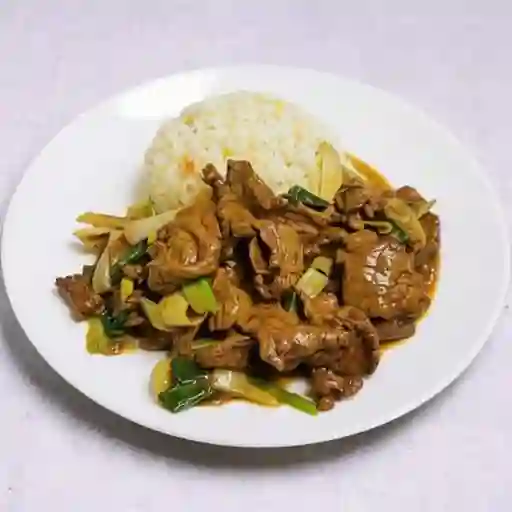 Carne mongoliana con arroz