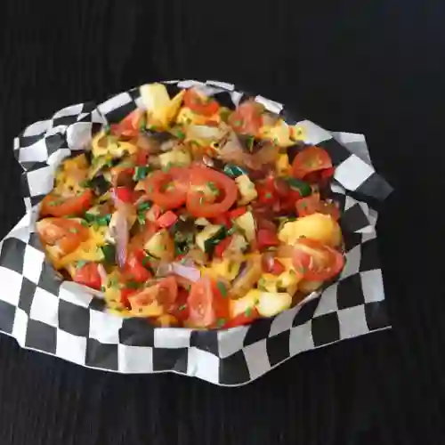 Papas Fritas con Cheddar y Vegetales